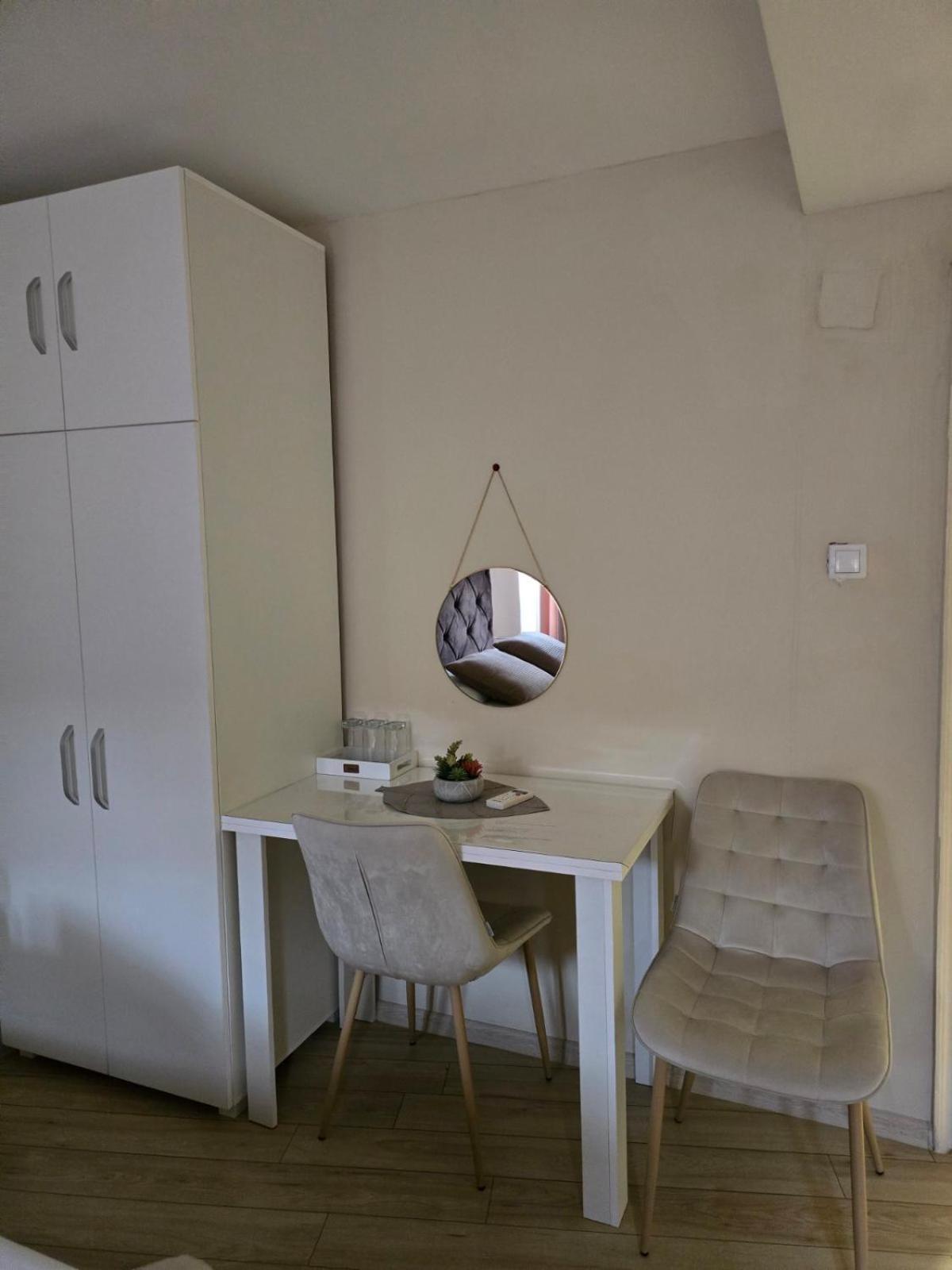 Nada'S Room With Terrace Kotor Exterior photo