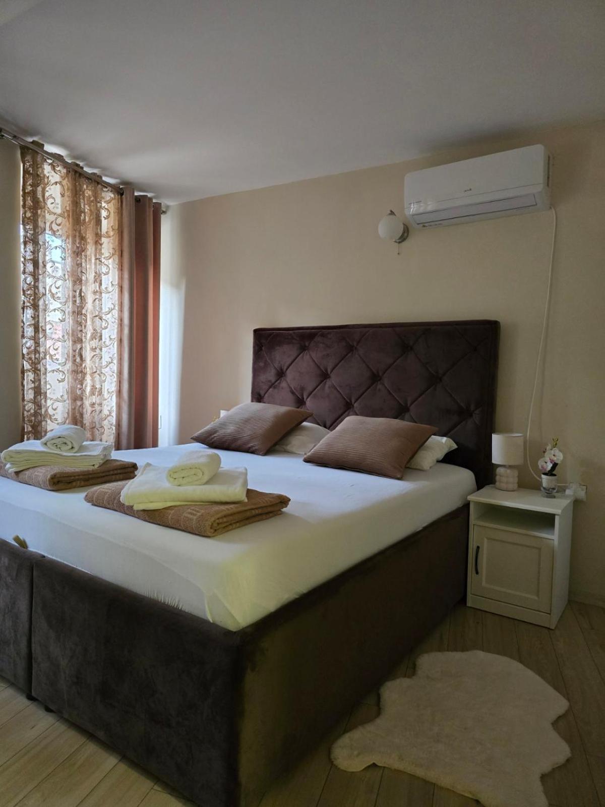 Nada'S Room With Terrace Kotor Exterior photo